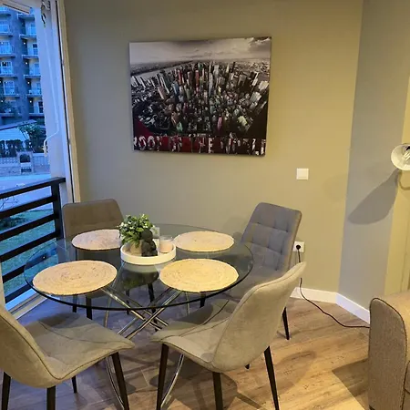 Calle La Playa * 托雷莫利诺斯